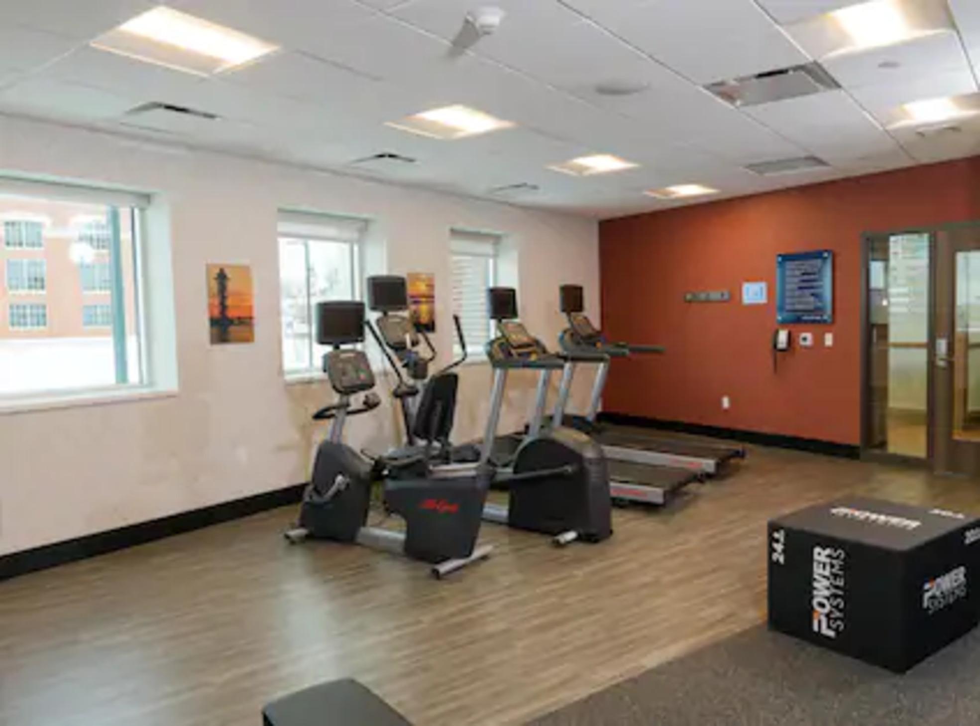 Hampton Inn & Suites Erie Bayfront Eksteriør bilde