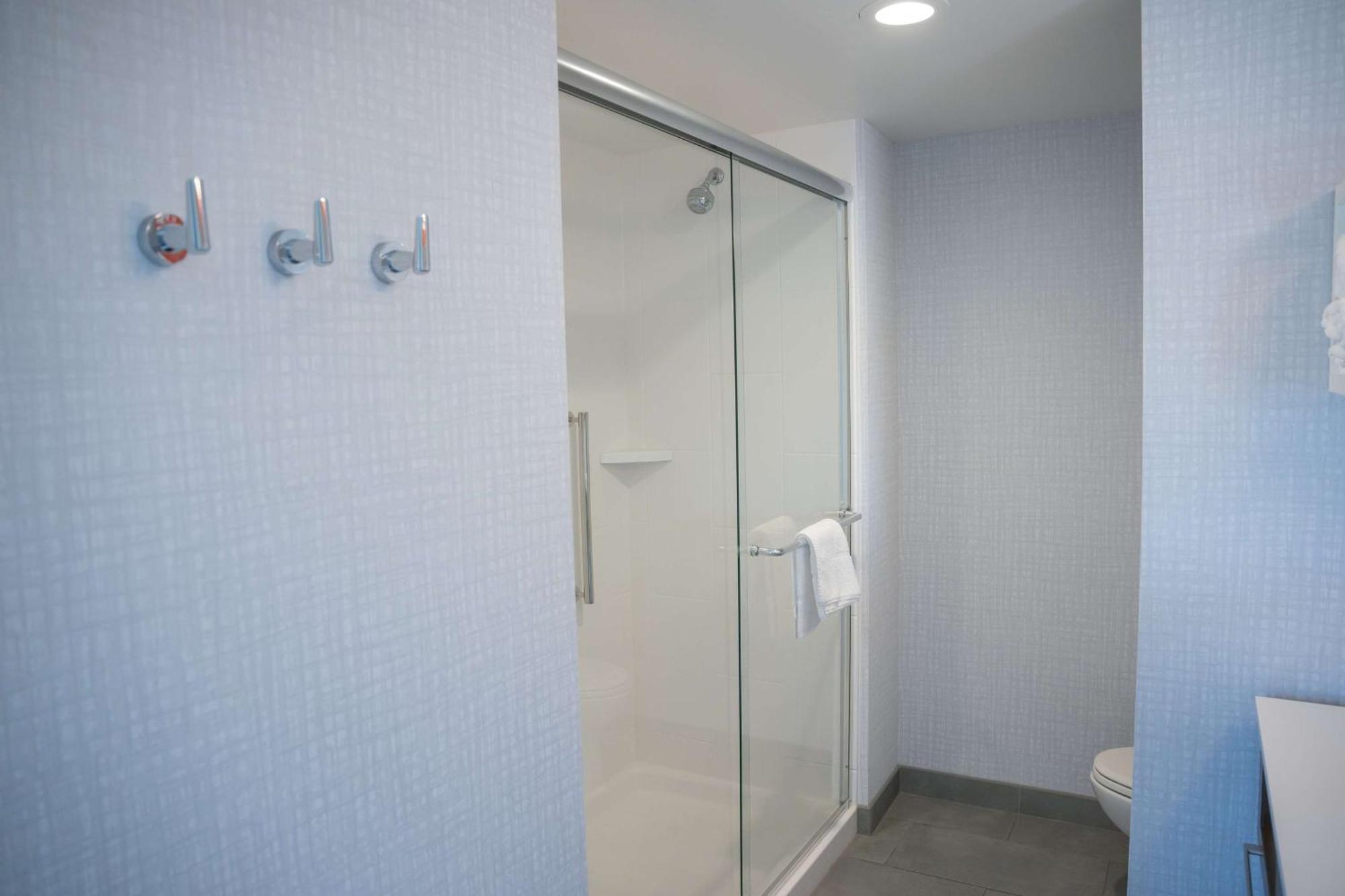 Hampton Inn & Suites Erie Bayfront Eksteriør bilde