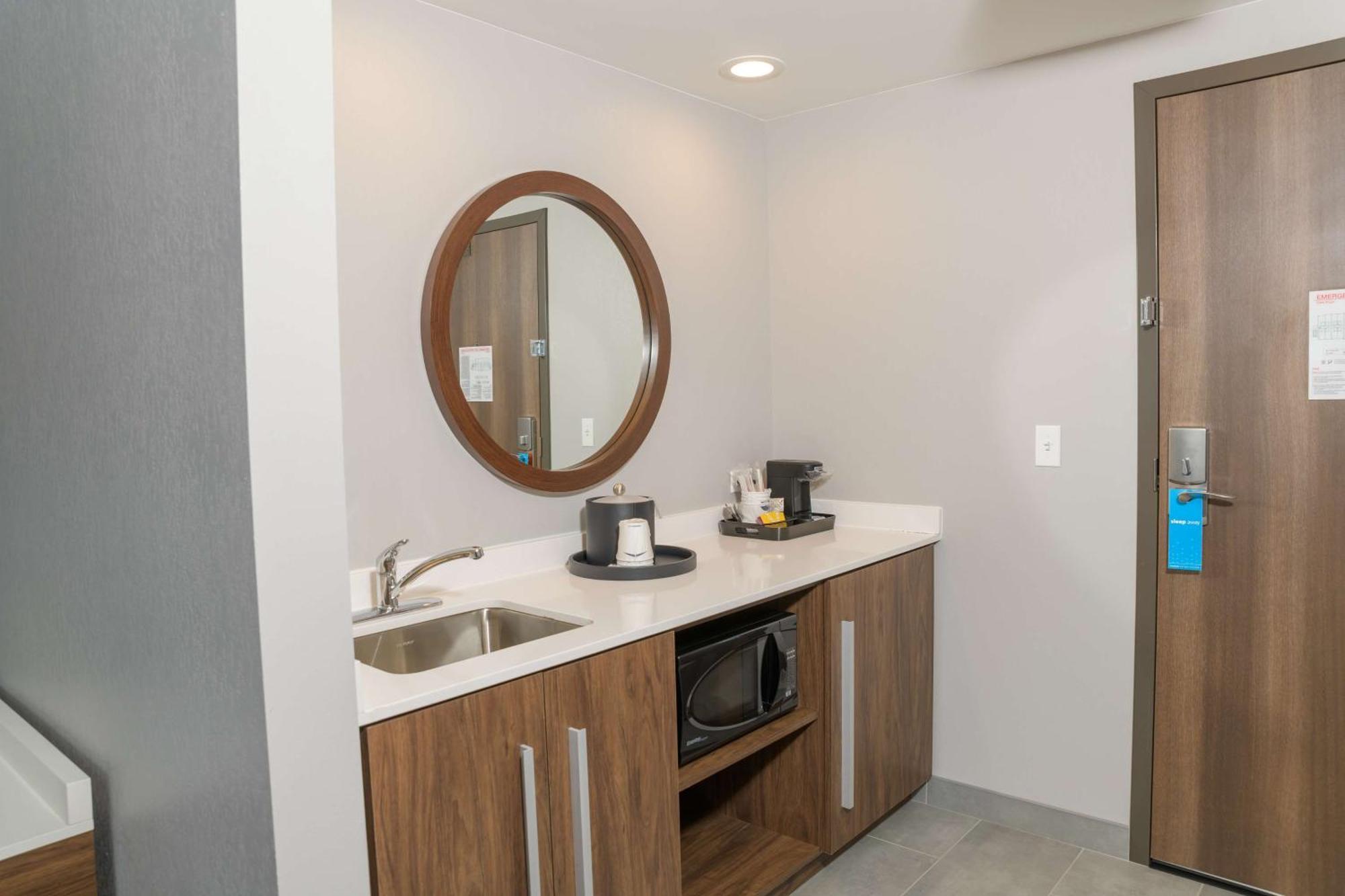 Hampton Inn & Suites Erie Bayfront Eksteriør bilde