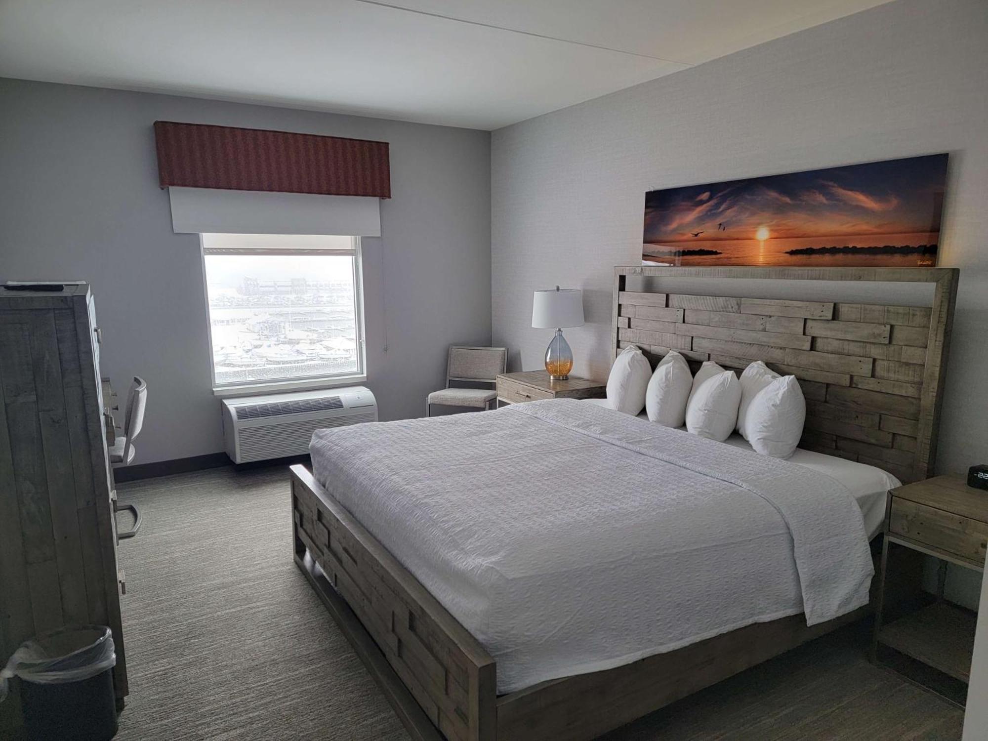 Hampton Inn & Suites Erie Bayfront Eksteriør bilde