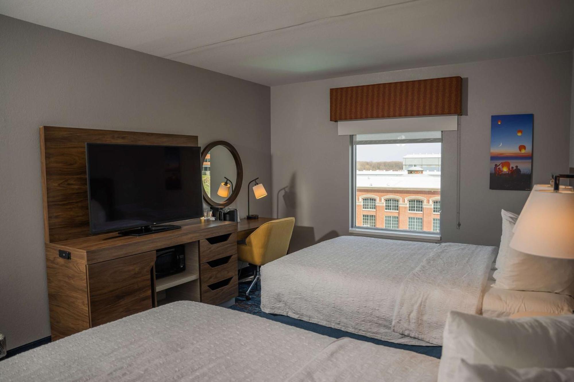 Hampton Inn & Suites Erie Bayfront Eksteriør bilde