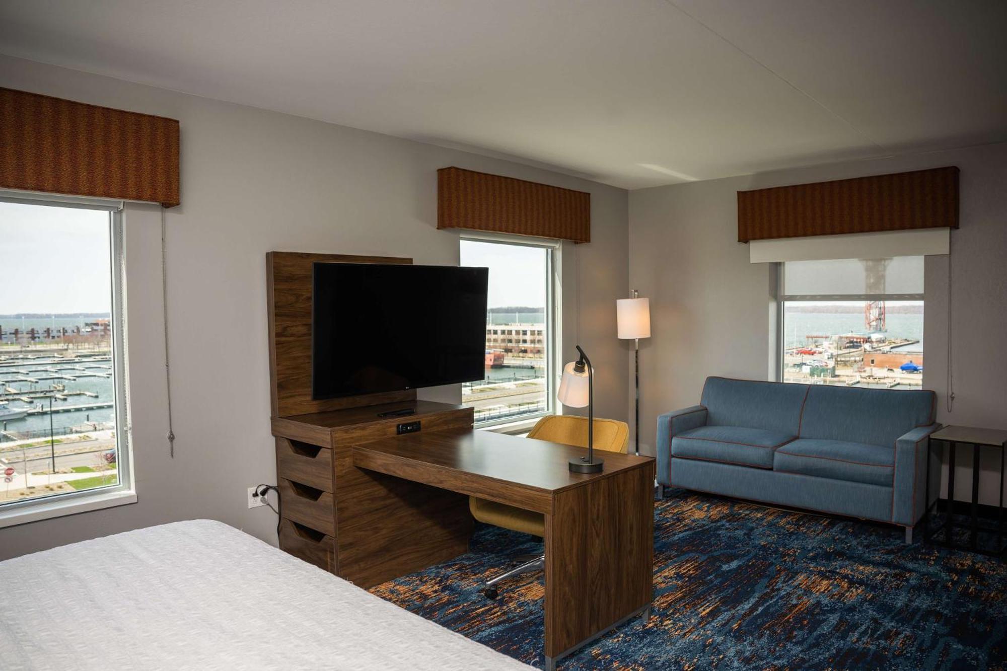 Hampton Inn & Suites Erie Bayfront Eksteriør bilde