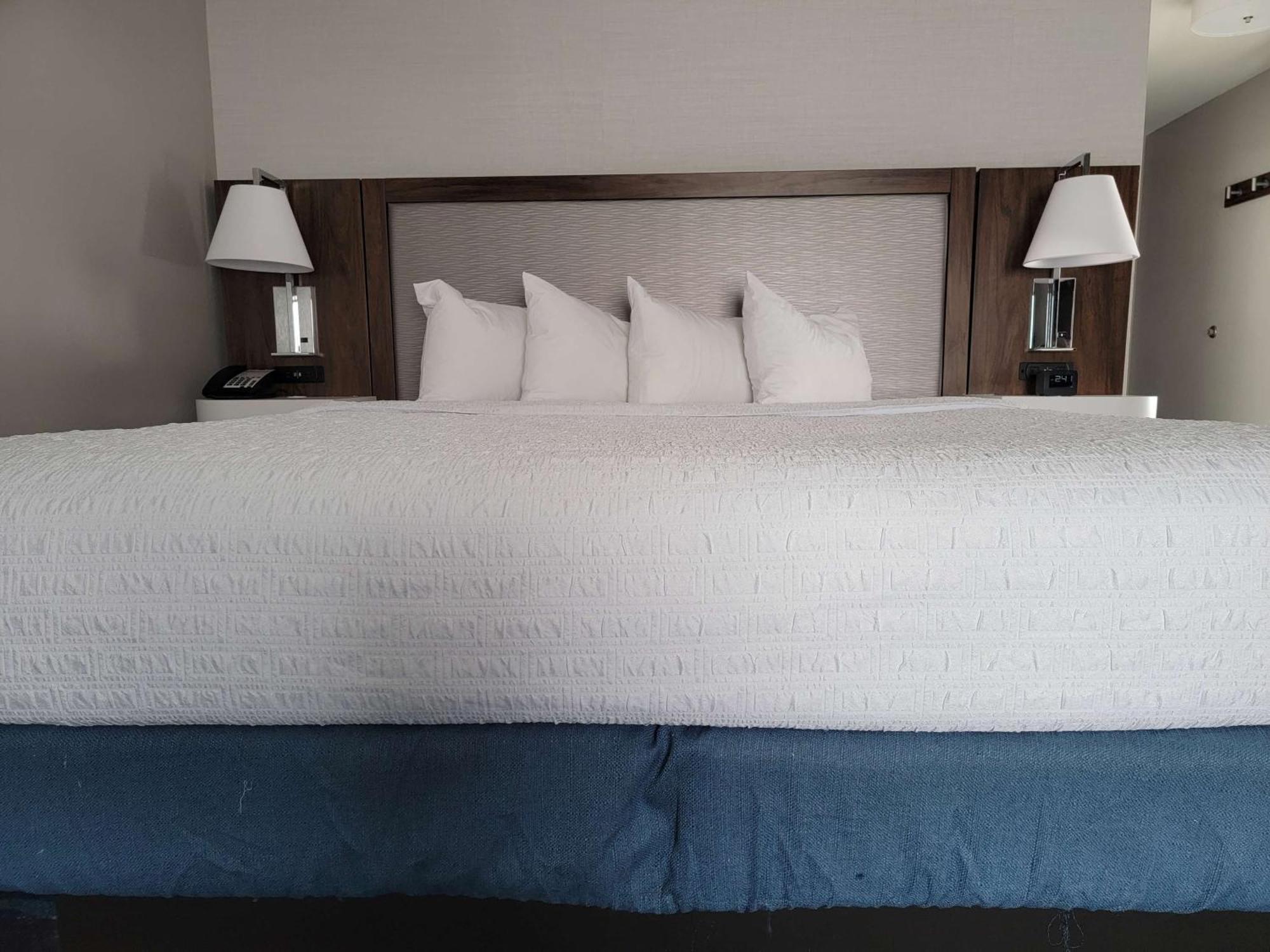 Hampton Inn & Suites Erie Bayfront Eksteriør bilde