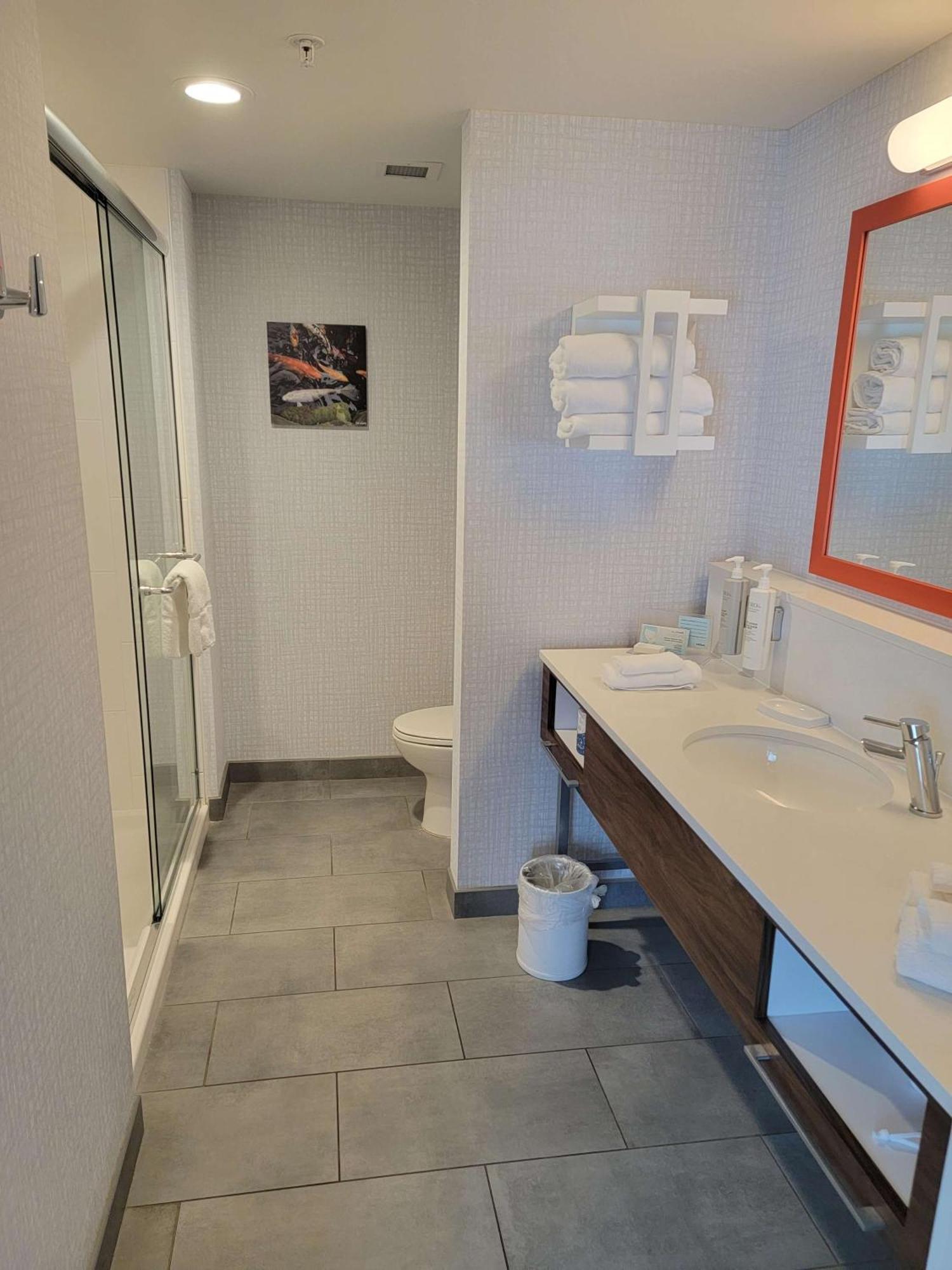 Hampton Inn & Suites Erie Bayfront Eksteriør bilde