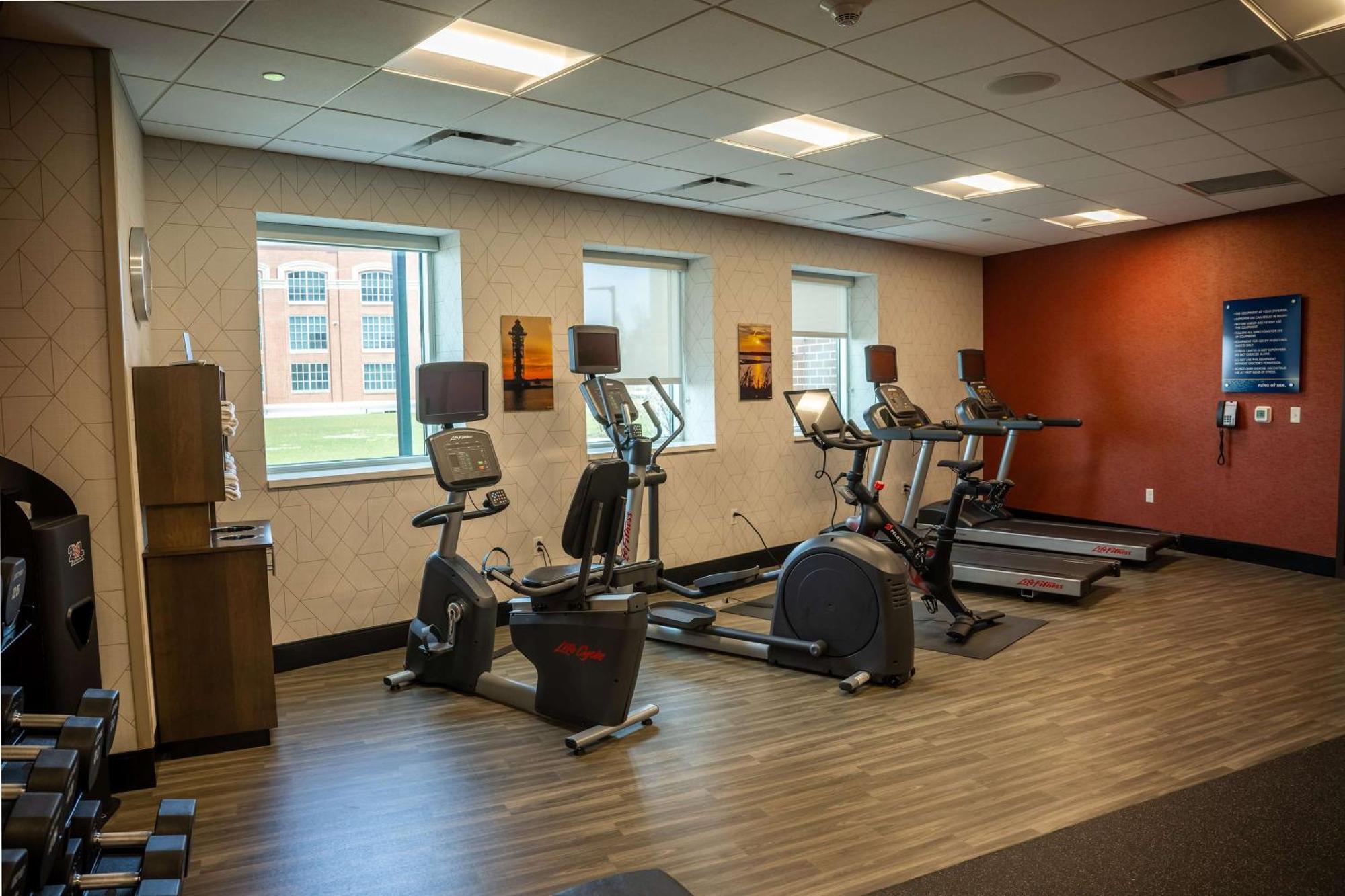 Hampton Inn & Suites Erie Bayfront Eksteriør bilde