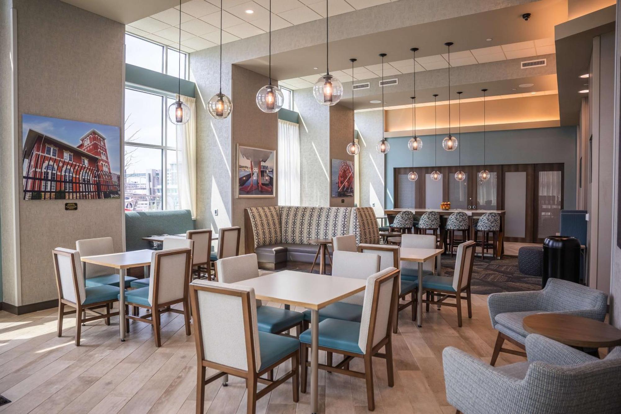 Hampton Inn & Suites Erie Bayfront Eksteriør bilde