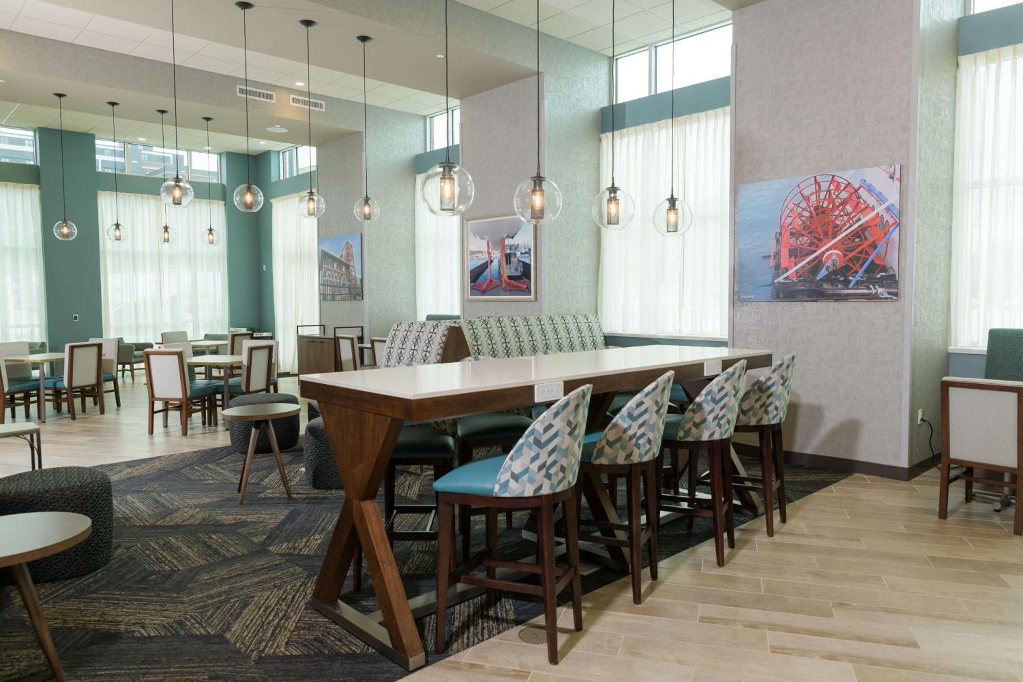 Hampton Inn & Suites Erie Bayfront Eksteriør bilde
